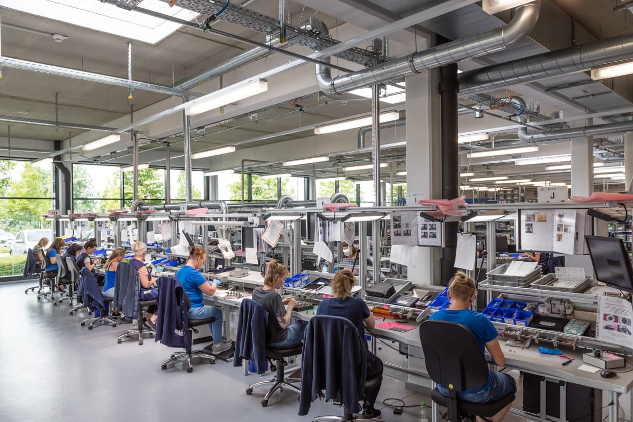 SimonsVoss Produktion innen